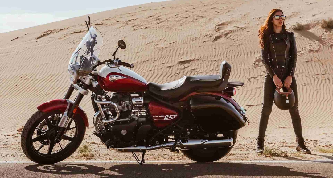 दमदार Royal Enfield Super Meteor 650 पावर, स्टाइल और एडवांस्ड फीचर्स का बेहतरीन संगम