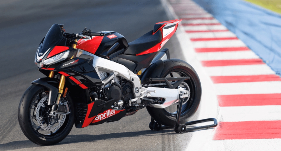 Aprilia RS V4 जबरदस्त पावर और स्टाइल वाली सुपर बाइक, जानें कीमत और फीचर्स