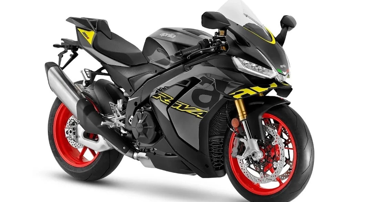 सुपर बाइक प्रेमियों के लिए धमाकेदार खबर! आ गई Aprilia RS V4, जबरदस्त पावर और स्टाइल के साथ