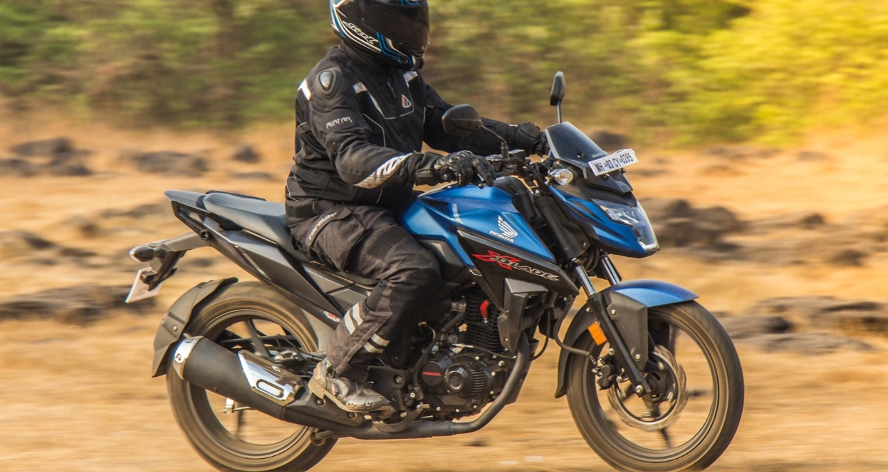 दमदार लुक और पावरफुल परफॉर्मेंस वाली Honda X-Blade सस्ती कीमत में Yamaha और KTM को देगी टक्कर